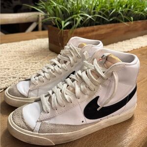 Nike Trail Blazers size 7